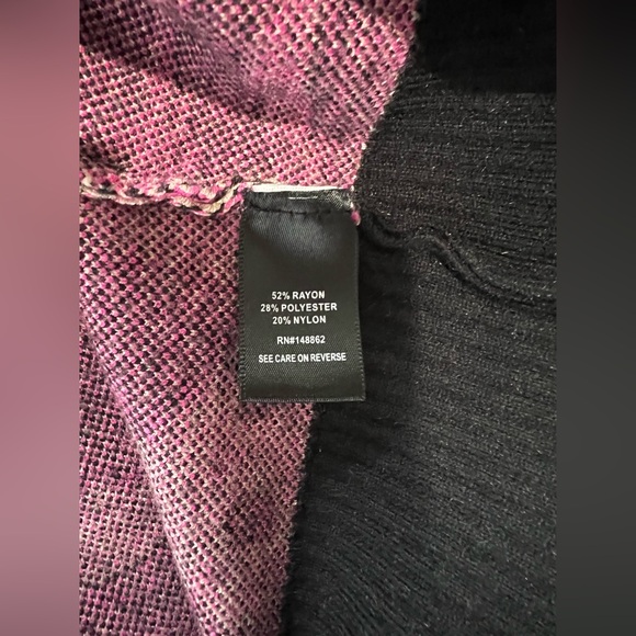 Torrid Multi Mixed Animal
Print Pullover Sweater Plus Size 2 - Picture 4 of 5